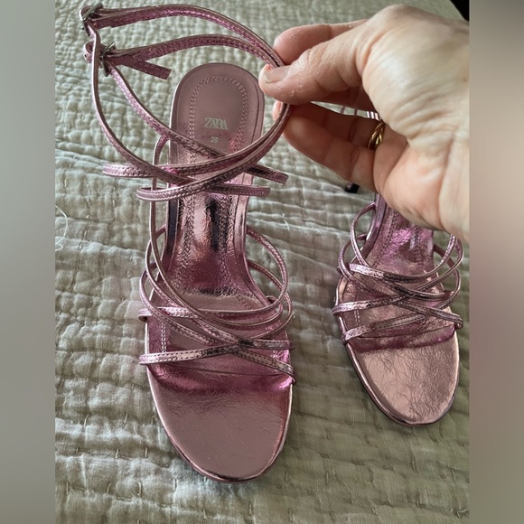 Zara sandals pink metallic strappy new no tags size 8.5 - Picture 3 of 5